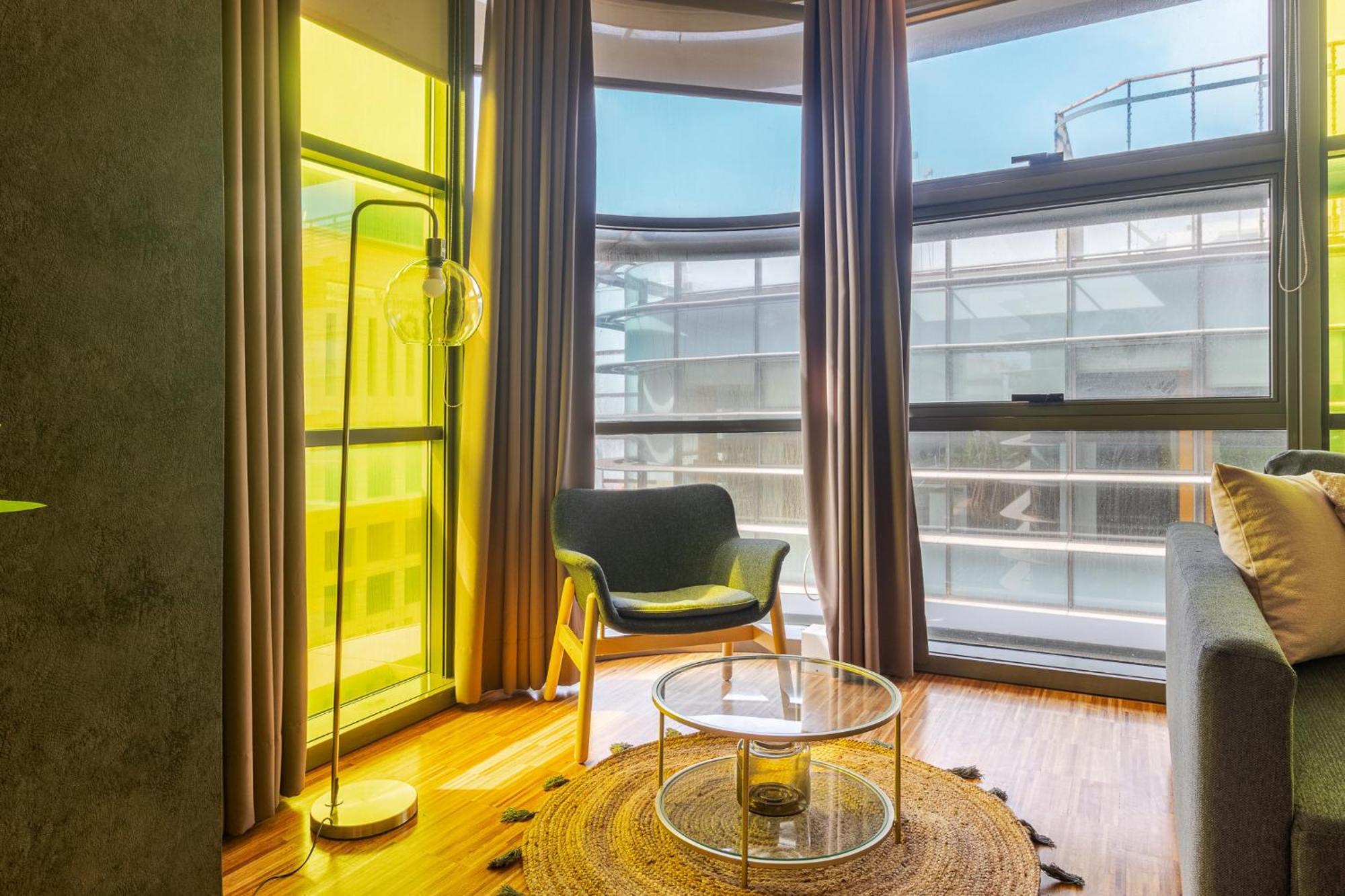 Deluxe W/ Garage Appartement *