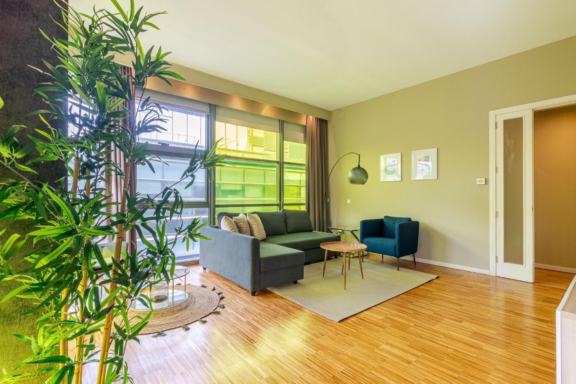 Appartement Deluxe W/ Garage *